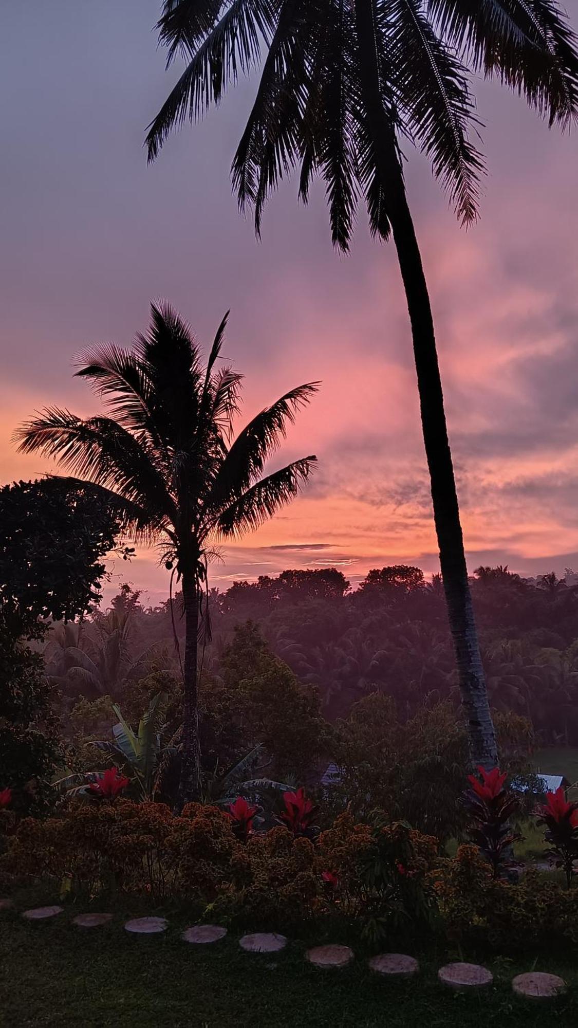 Dewi Rinjani Homestay Тетебату Екстериор снимка